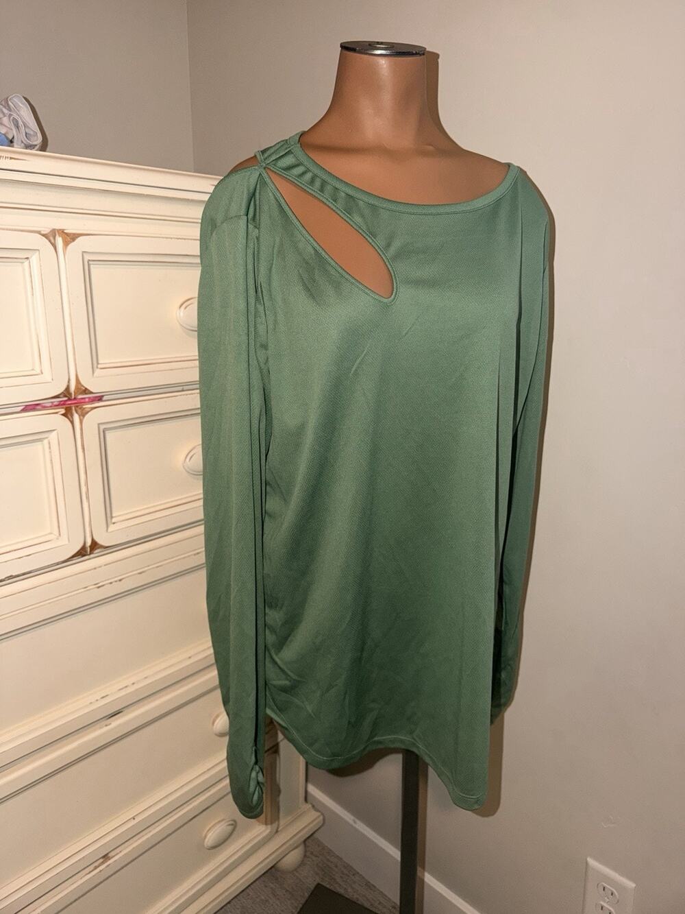 Women’s Pro Player Green Active Shirt Long Sleeve Size 2X